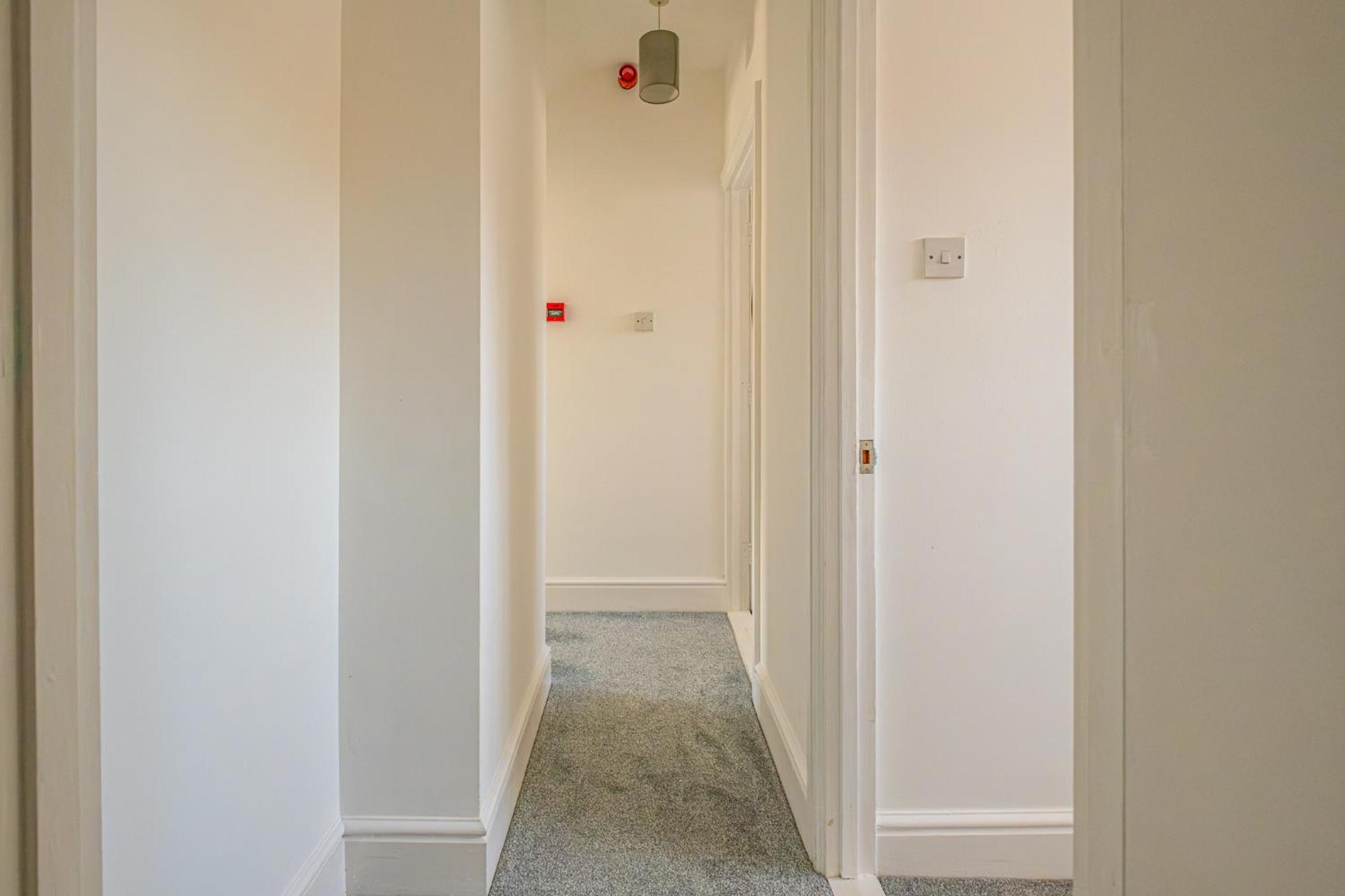 Castleview Coastal Comfort With 2 Parking Spaces Oystermouth Экстерьер фото